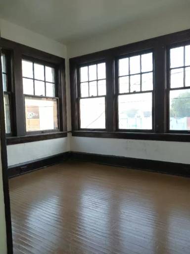 Main picture of 1018 Starr Ave