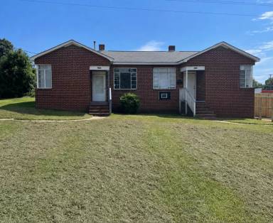 Main picture of 2715 Watson Dr