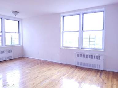 Main picture of 22410 Jamaica Ave