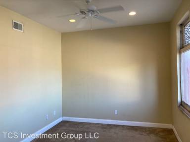 Main picture of 1822 W Girard Ave