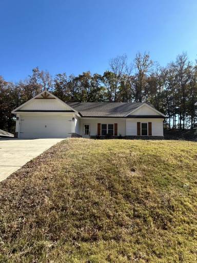 Main picture of 121 Stonebriar Dr