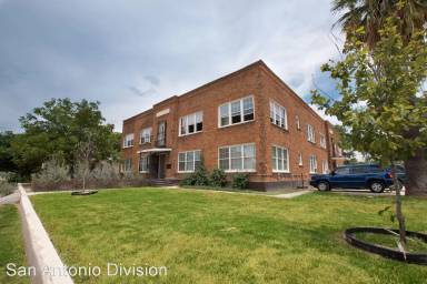 Main picture of 1409 W Woodlawn Ave