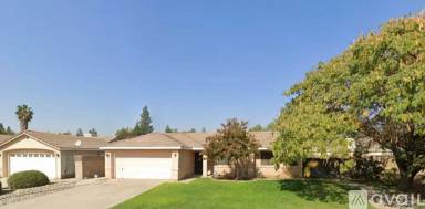 Main picture of 2016 Maple St