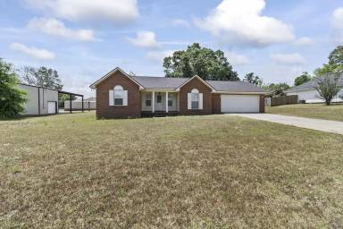 Main picture of 108 Eagle Bend Rd