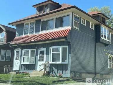 Main picture of 5408 W Lloyd St