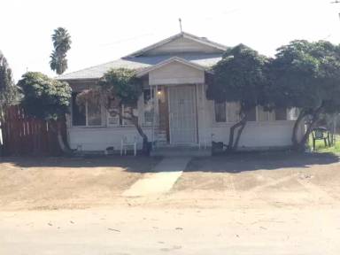 Main picture of 815 Gage St