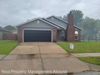 Main picture of 3208 N 8th Pl