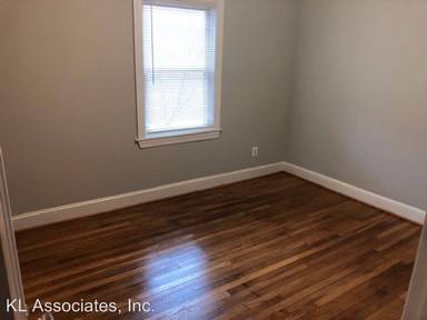 Main picture of 2200 Prout St SE