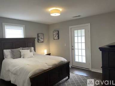 Main picture of 352 Angier Ave NE