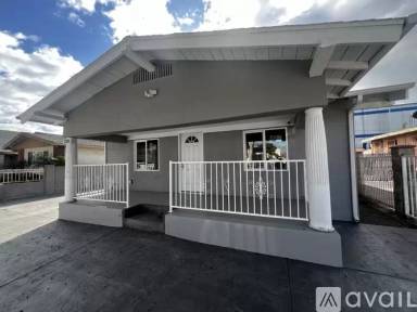 Main picture of 2116 Zoe Ave