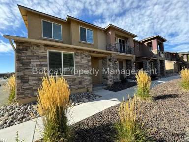 Main picture of 1020 N Wind Dr