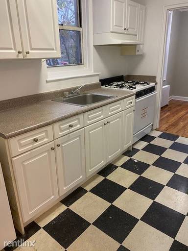 Main picture of Plum Tree apartments