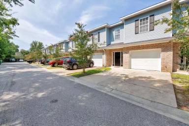 Main picture of 994 Leigh Ann Ln