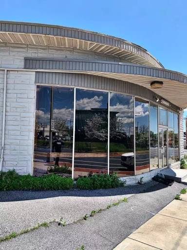 Main picture of 535 Dundalk Ave