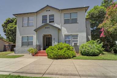 Main picture of 1024 D St