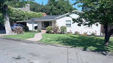 Main picture of 21 Ardith Ln