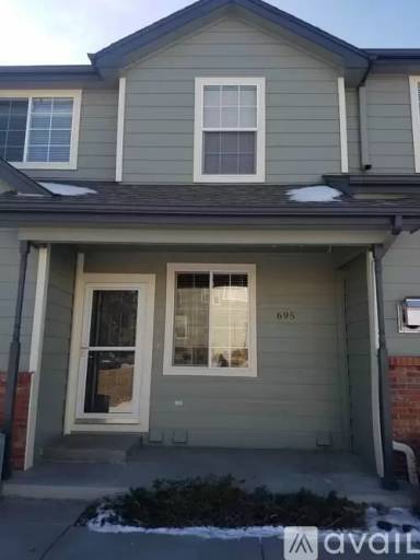 Main picture of 695 S Depew St