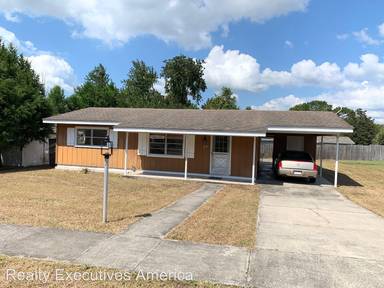 Main picture of 2131 W Greenway Pl