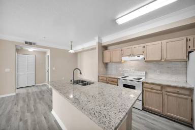Main picture of 11571 Villa Grand