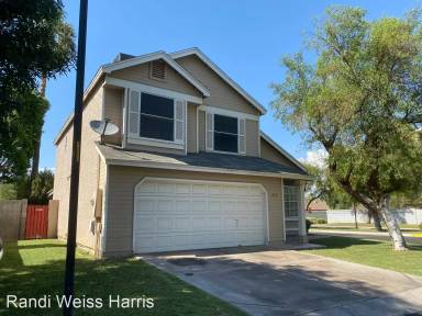 Main picture of 236 S Rush Cir W