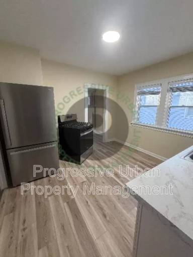 Main picture of 4427 W 49th St