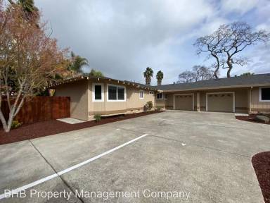 Main picture of 15330 Calle Enrique