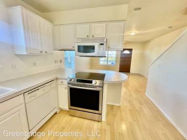 Main picture of 6113 NE 8th Ave