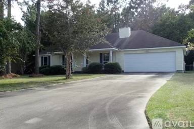 Main picture of 3847 Stratford Cir