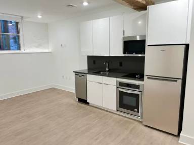 Main picture of 425 N Prince St