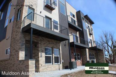 Main picture of 14 E St. Elmo Ave