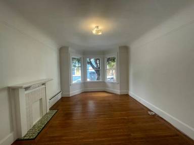 Main picture of 16 Dearborn St