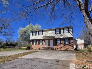Main picture of 24 Jonquil Ln