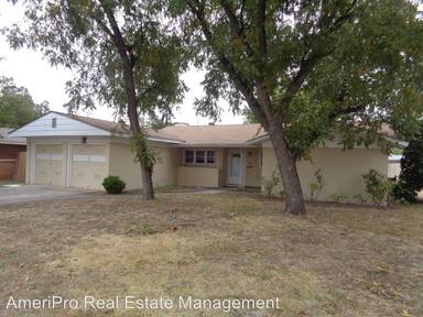 Main picture of 2101 S Willis St