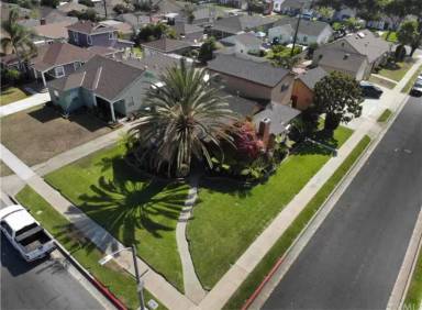Main picture of 9414 Kauffman Ave