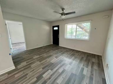 Main picture of 1202 Newning Ave