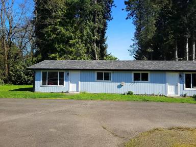 Main picture of 3406 26th Ave NE