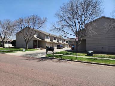 Main picture of 3303 W Bitterroot St