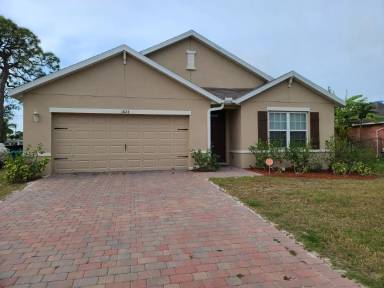 Main picture of 1824 SW 38th Ter