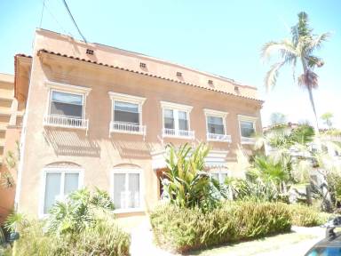 Main picture of 2554 Front St