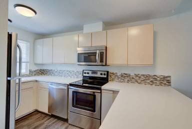 Main picture of 730 SE 8th Ave