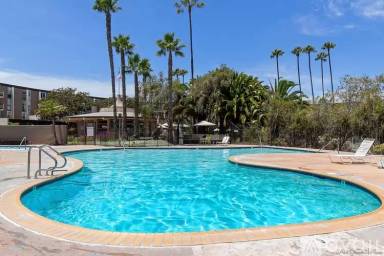 Main picture of Pacific Isle Condominiums