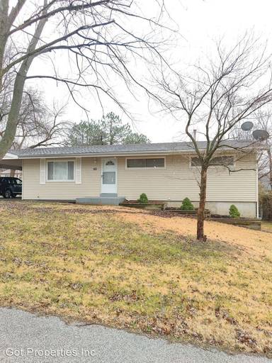 Main picture of 60 Bascom Dr