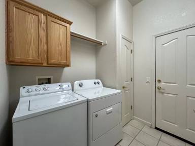 Main picture of 9436 Emerald Cove Ln