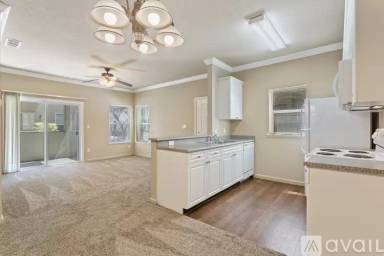 Main picture of Davis Oaks Condominiums