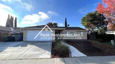 Main picture of 9036 Victor Way