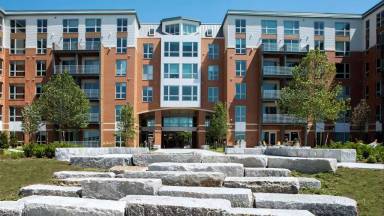 Main picture of Boston East