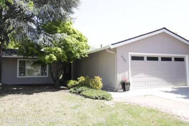 Main picture of 4182 Mountcastle Way