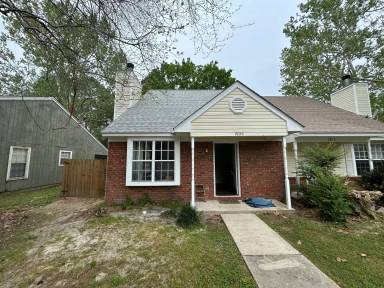 Main picture of 1926 Gina Dr