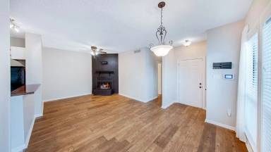 Main picture of 7744 Lasalle Ave