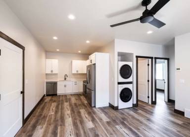 Main picture of 288 E 5th S
